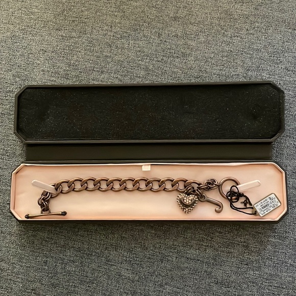 Juicy Couture chain link charm bracelet